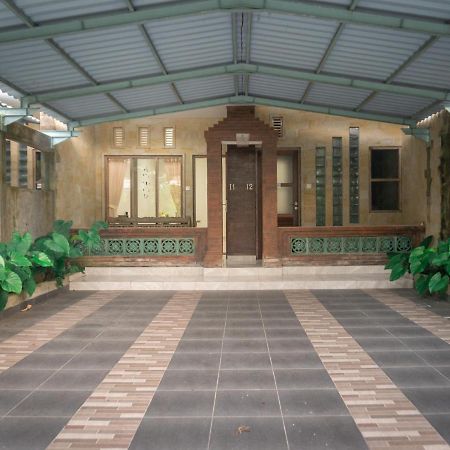 Townhouse, Pool & Kitchen, Ubud, Cucus Mondok Aparthotel Exterior photo